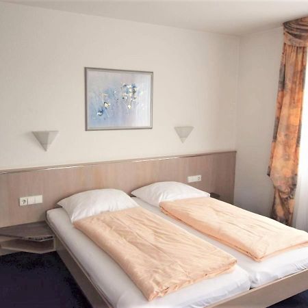 Hotel Alena - Kontaktlos Check-In フィルダーシュタット エクステリア 写真