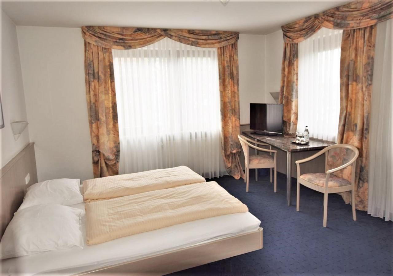 Hotel Alena - Kontaktlos Check-In フィルダーシュタット エクステリア 写真