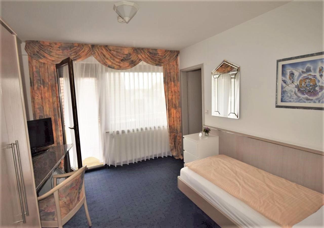 Hotel Alena - Kontaktlos Check-In フィルダーシュタット エクステリア 写真