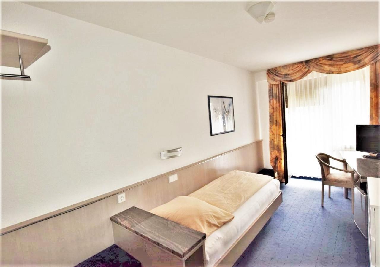 Hotel Alena - Kontaktlos Check-In フィルダーシュタット エクステリア 写真