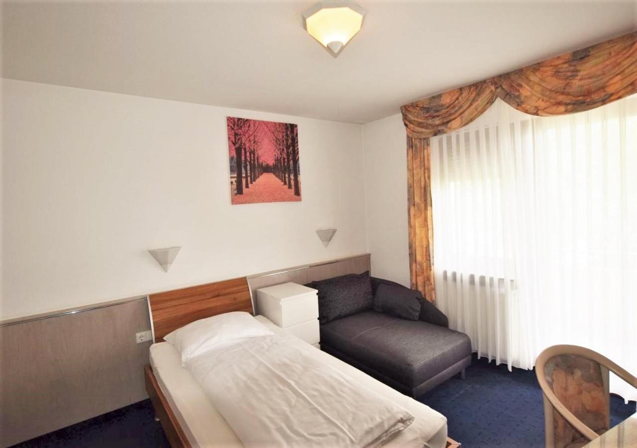 Hotel Alena - Kontaktlos Check-In フィルダーシュタット エクステリア 写真